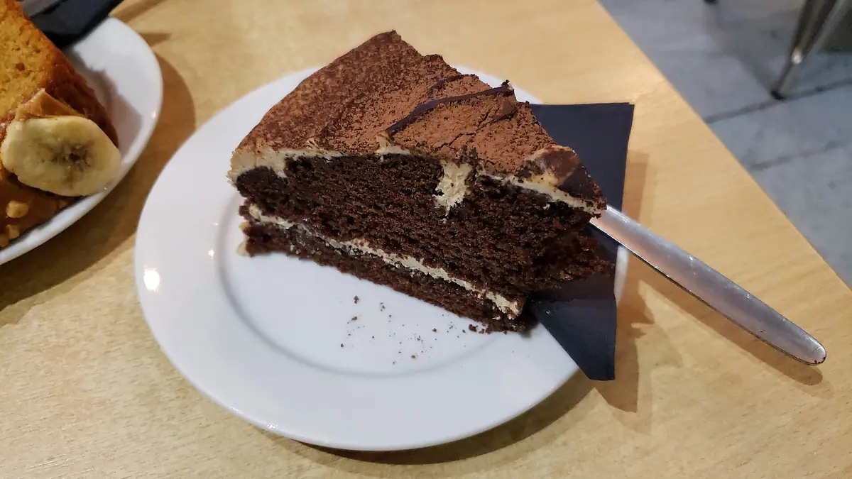 Buns From Home – vegan bakery in St Giles, London